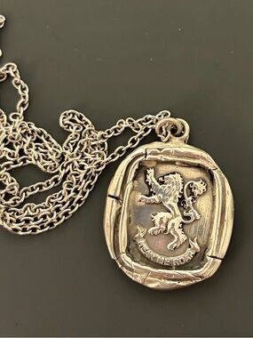 DISCONTINUED Lannister Pendant Necklace in Silver - Timeless Heraldic Design